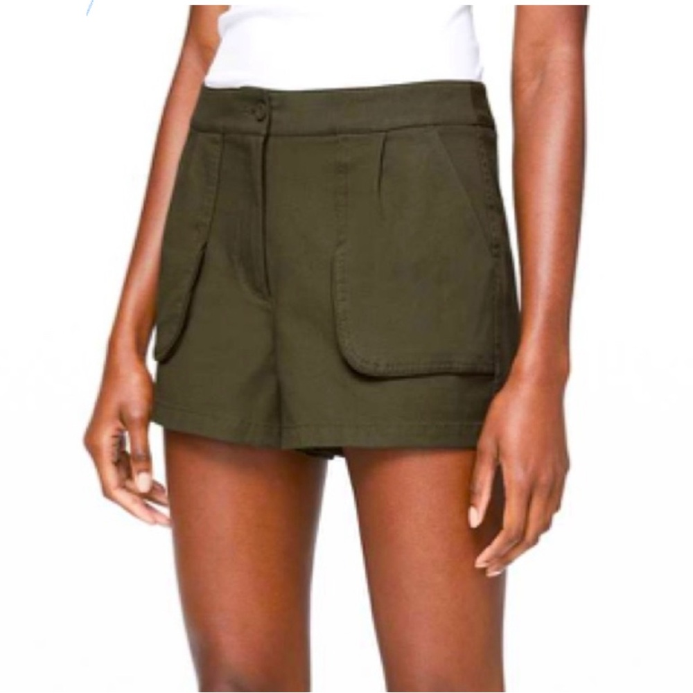 Lululemon Women's This Instant Dark Olive Green Shorts Size 4 - Picture 7 of 7